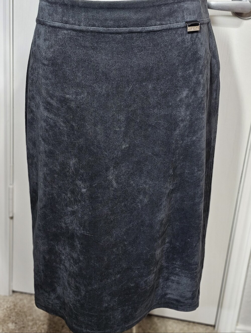 Calvin Klein Charcoal Gray Faux Suede Midi Pencil Skirt Size M